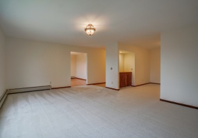 2 Bedrooms, Condo, For Sale, Whitcomb Drive, First Floor, 2 Bathrooms, Listing ID 1038, Madison, Dane, Wisconsin, United States, 53711,